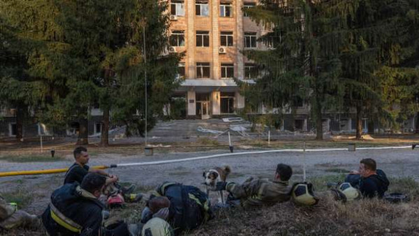 உக்ரைன் மீது ரஷ்யா கொடூரத்  தாக்குதல் - 51 பேர் பலி