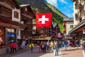 சுவிட்சர்லாந்தில் வெளிநாட்டவர்களை பணிக்கு அமர்த்துவதில் புதிய திட்டம்