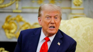 அமெரிக்க ஜனாதிபதி டொனால்ட் டிரம்பின் பல அதிரடி நடவடிக்கைகள்