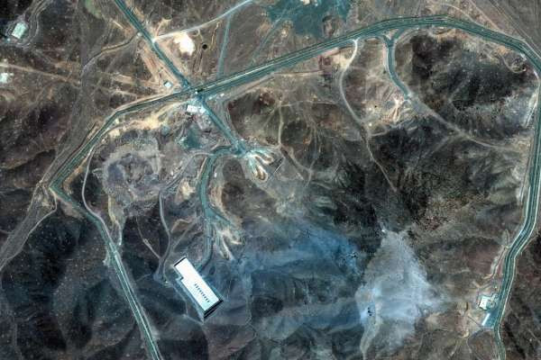 ஈரானில் நிலத்தடி அணு நிலையத்தை சீரமைக்கும் பணி தீவிரம்