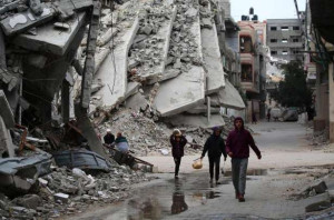   காஸா மீது தாக்குதல் - சிறுவர்கள் உள்ளிட்ட 80 பேர் உயிரிழப்பு