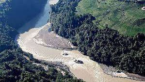 பிரம்மபுத்திராவின் குறுக்கே பிரம்மாண்டமான அணை கட்டும் சீனா