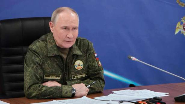 ரஷ்யாவின் விளாடிமிர் புடினின் வீட்டை குறிவைத்து உக்ரைன் ட்ரோன் தாக்குதல்