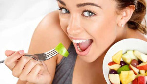 உடல் எடையை குறைக்க உதவும் பழ சாலட்