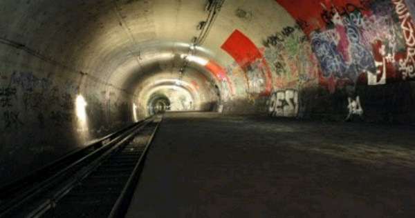 பேய்கள் குடியிருக்கும் தொடரூந்து நிலையங்கள்! - ஒரு மர்ம வரலாறு..!!