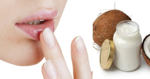 உதடுகள் மென்மையாக்கும் தேங்காய் எண்ணெய்