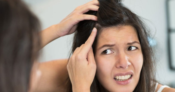 இளநரை ஏற்படுவதற்கான அடிப்படை காரணங்கள்