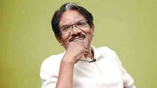 தீவிர சிகிச்சை பிரிவில் இயக்குனர் பாரதிராஜா...