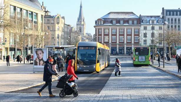 Metz நகரில் பதட்டம் துப்பாக்கிச் சூட்டில் மூவர் படுகாயம், ஒருவர் கைது.