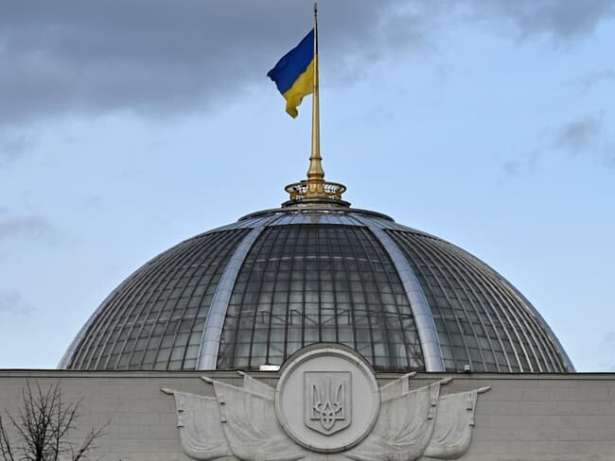 பரிசில் விளாடிமிர் செலன்ஸ்கி! - ரஷ்ய, அமெரிக்க, ஐரோப்பிய ’இணைப்பாளர்களுடன்’ பேச்சுவார்தை!!