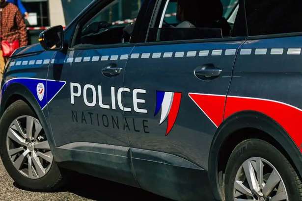 Grigny : கத்திக்குத்து தாக்குதல்!!