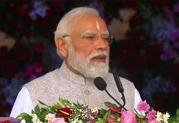 ஸ்ரீ சத்ய சாய்பாபா நுாற்றாண்டு விழா அன்பு, சேவைக்கான உலகத்திருவிழா: புட்டபர்த்தியில் மோடி பெருமிதம்