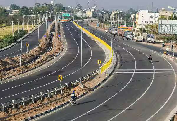 தேசிய நெடுஞ்சாலைகளில் நெரிசலை குறைக்க அமலாகிறது புதிய திட்டம்!
