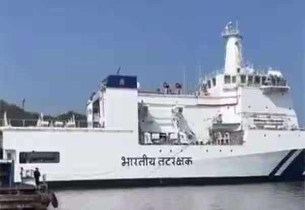 முதலாவது மாசு கட்டுப்பாட்டு கப்பல் சமுத்திரா பிரதாப்: இன்று நாட்டுக்கு அர்ப்பணிக்கிறார் ராஜ்நாத் சிங்