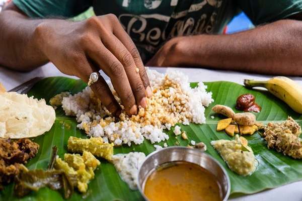 கொழும்பு சிறையில் பன்றி இறைச்சி சாப்பிட்ட கைதிகள் திடீர் மரணம்