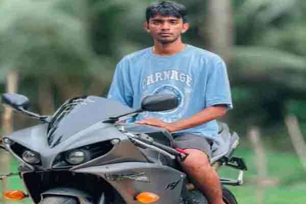 இலங்கையில் மோட்டார் சைக்கிள் விபத்தில் பாடசாலை மாணவன் பலி