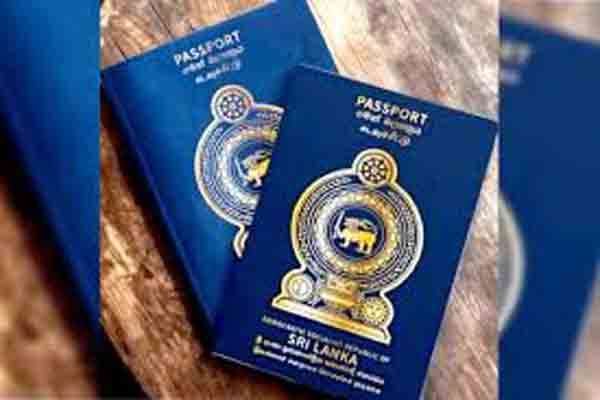 இலங்கையில் 83 கடவுச்சீட்டுகளுடன் இருவர் கைது
