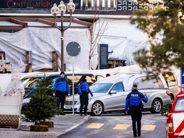 சுவிட்ஸர்லாந்து புத்தாண்டு விழாவில் ஏற்பட்ட தீ விபத்து